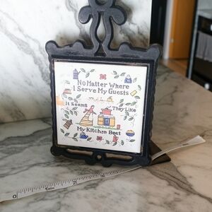 Decorative Black Cast Iron Kitchen Tile Stand